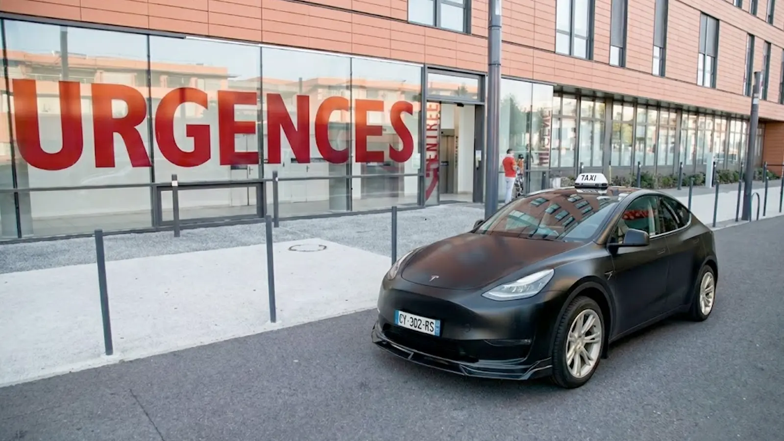Tesla Model Y utilisée pour les trajets de Taxi Conventionné Occitanie
